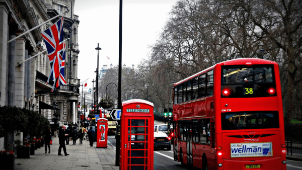 UKEconomy SMEGrowth DebtCrisis DigitalTransformation SustainableBusiness LabourGovernment SMEs
