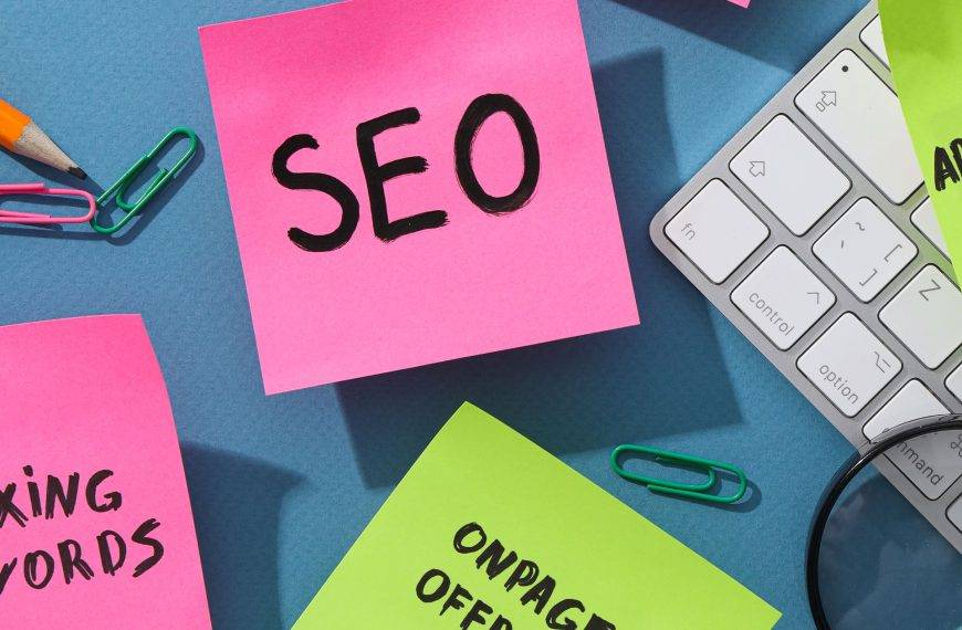 post it notes about SEO, programmatic ads and digital marketing